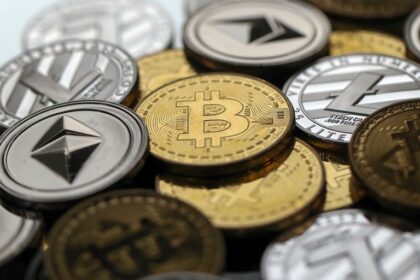 VMS Group Makes First Crypto Investment with $10 Million Allocation to Re7 Capital