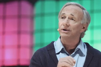 Ray Dalio Warns U.S. Debt Crisis Threatens Dollar’s Reserve Status, Boosts Crypto Appeal