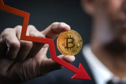 Bitcoin Price Hits $77K: Analysts Debate Whether This Is the Deepest Pullback of the Bull Run