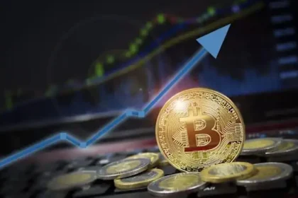 Spot Bitcoin ETFs See $3.8B in Five Weeks of Outflows as Institutions De-Risk