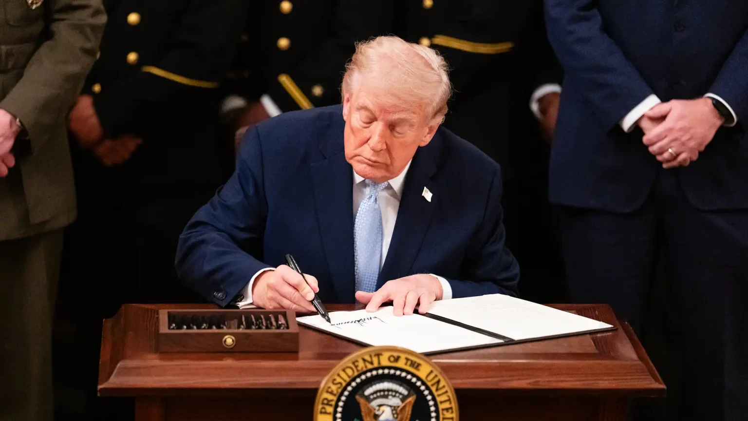 Donald Trump’s Signature on US Currency: Historic Change Planned for 2026