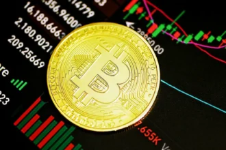 Bitcoin Price Outlook: Analysts Predict No New Highs Until 2027