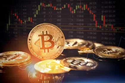 US Banking Lobby May Sue OCC Over Crypto Bank Charters, Raising Concerns About Financial Risk