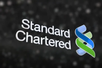 Standard Chartered Predicts Major Comeback for Aave as Tokenized Assets Surge in DeFi